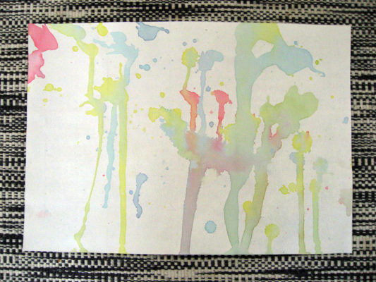Maľovanie s deťmi na výkres pipetou s potravinárskym farbivom
